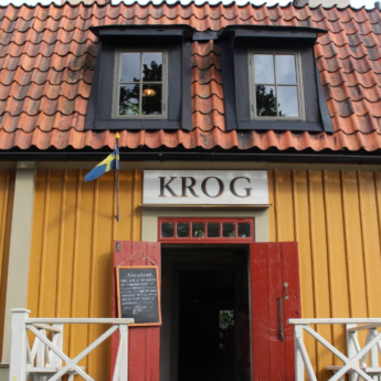 Upstairs at Stora Gungan: A Mini Museum of cookbooks